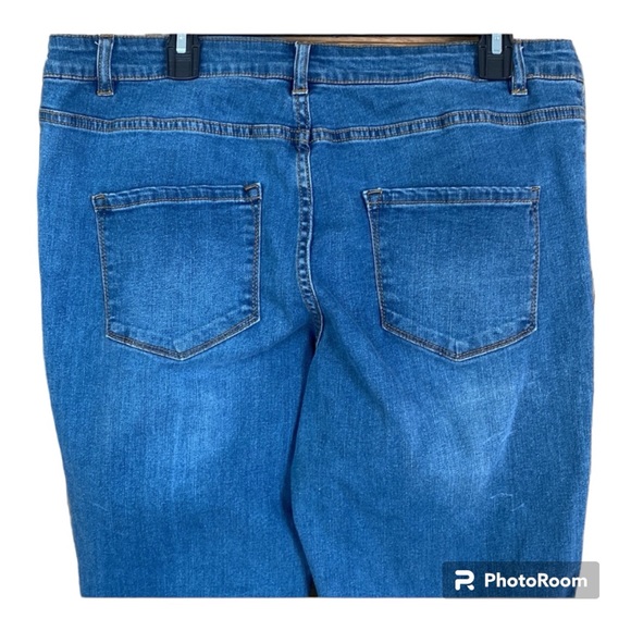 Simply Noelle Jeans Whisker Distressed Design Size 12 - Picture 7 of 7